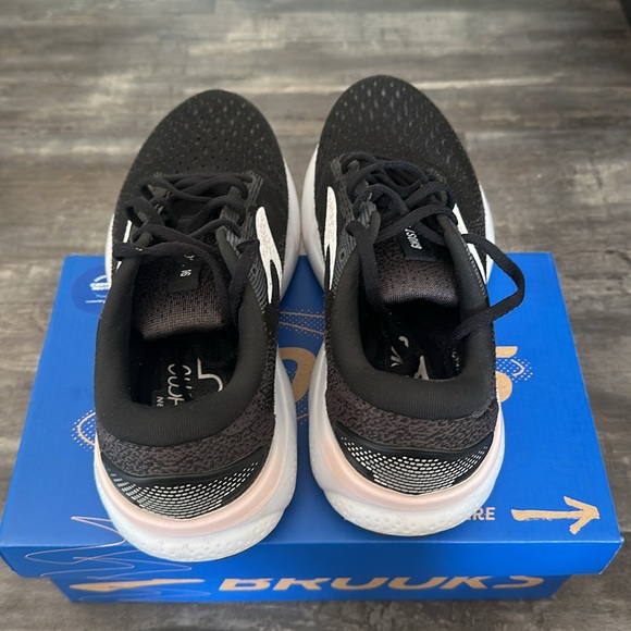 Brooks Black and White Athletic Shoes - Picture 3 of 8